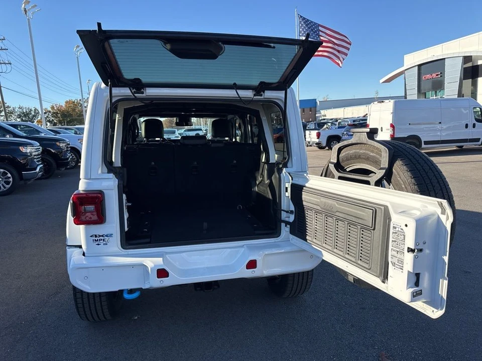 2021 Jeep JL Wrangler - Image 27 of 31