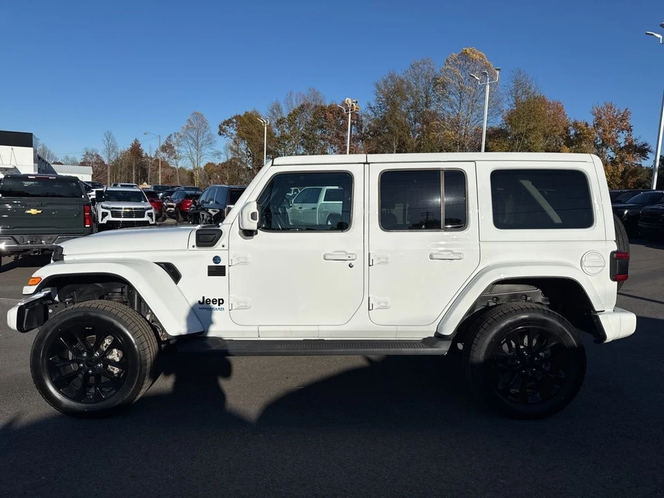 2021 Jeep JL Wrangler - Image 2 of 12