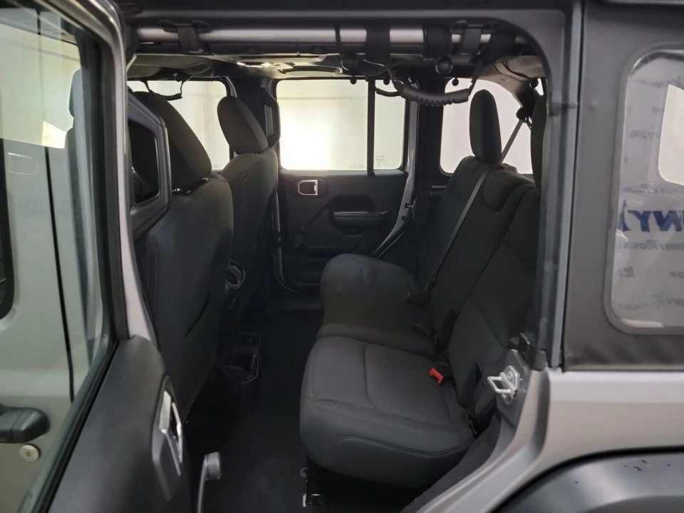 2021 Jeep JL Wrangler - Image 11 of 12
