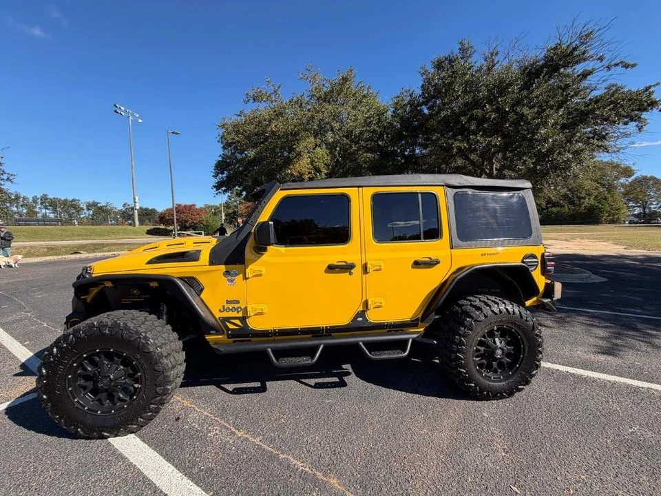 2021 Jeep JL Wrangler - Image 2 of 21