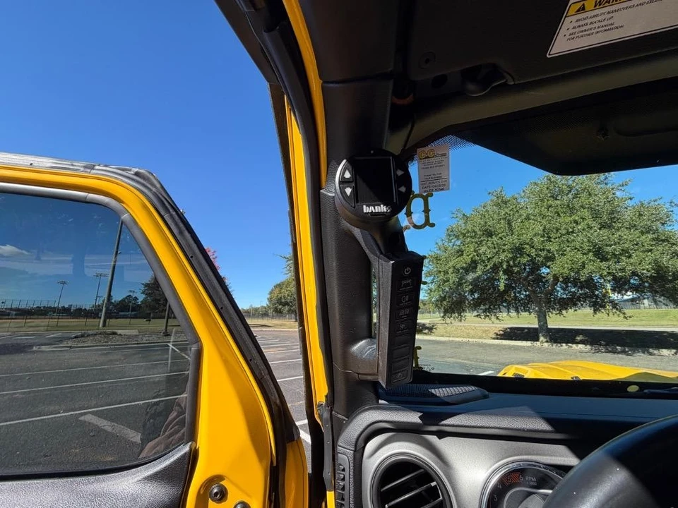 2021 Jeep JL Wrangler - Image 13 of 21