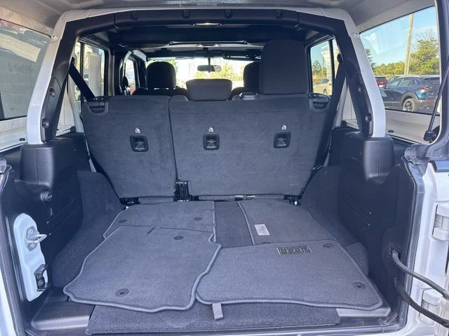 2021 Jeep JL Wrangler - Image 11 of 12