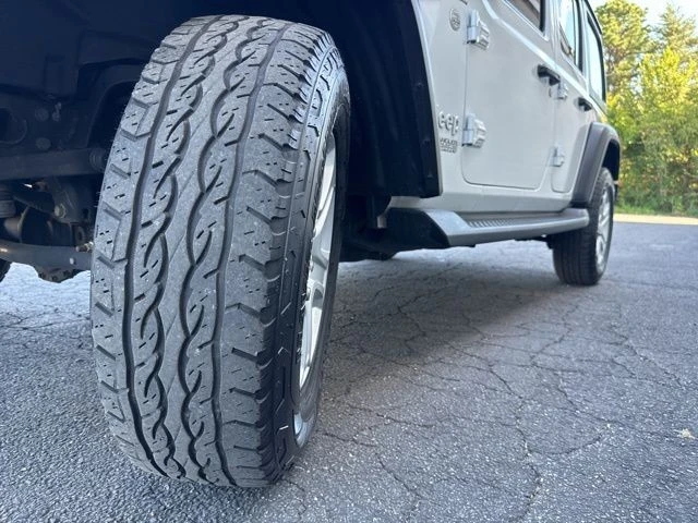 2021 Jeep JL Wrangler - Image 24 of 27
