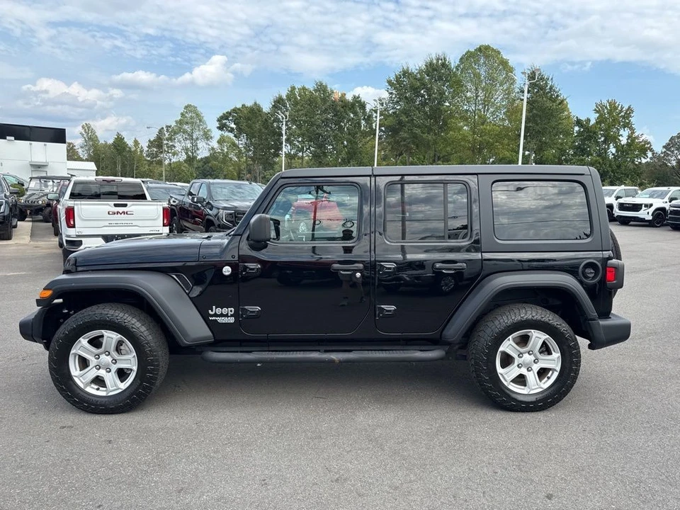 2021 Jeep JL Wrangler - Image 2 of 12
