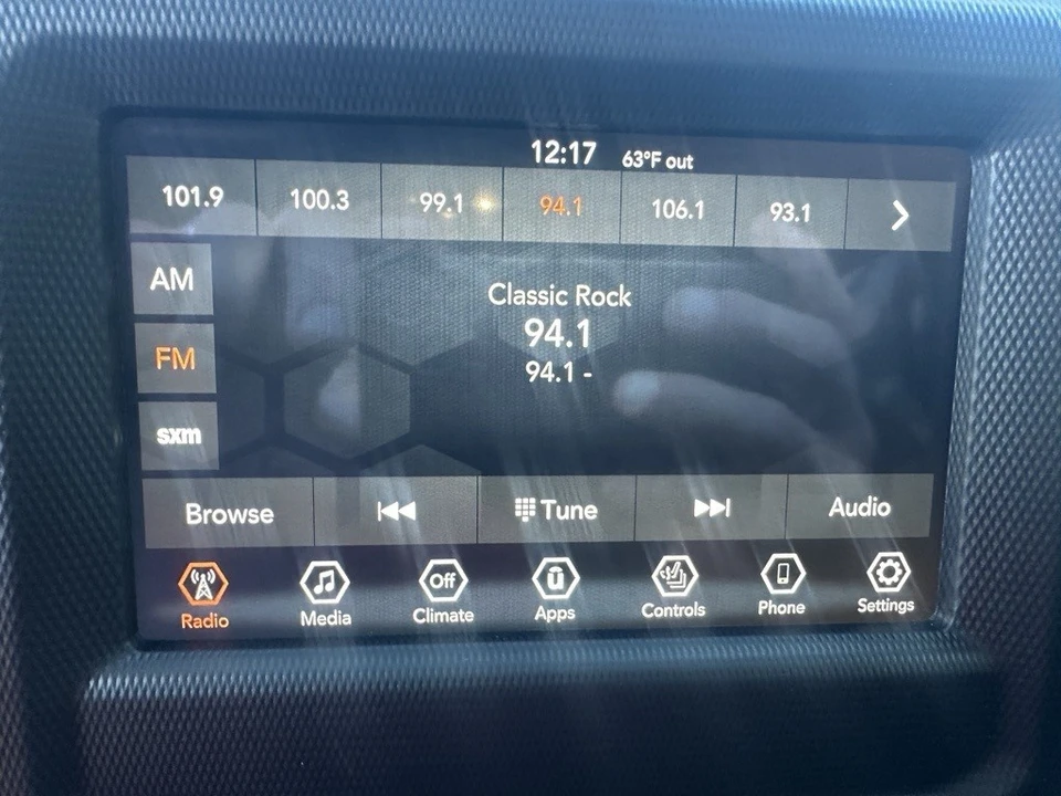 2021 Jeep JL Wrangler - Image 10 of 12