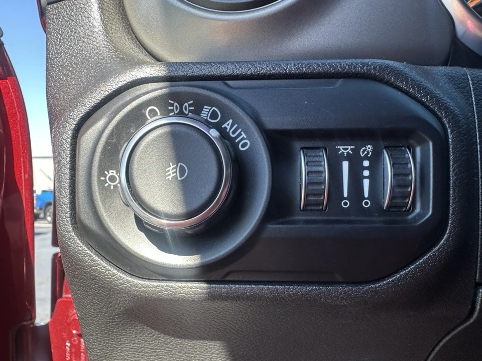 2021 Jeep JL Wrangler - Image 5 of 12