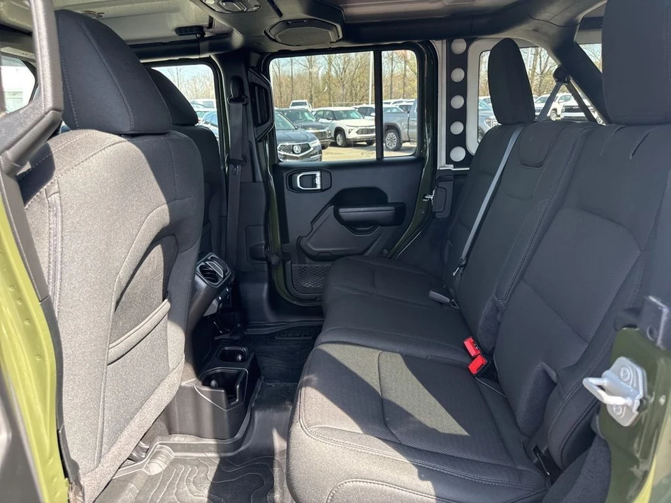 2021 Jeep JL Wrangler - Image 10 of 21
