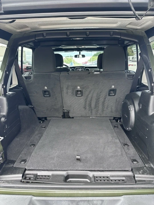 2021 Jeep JL Wrangler - Image 11 of 12