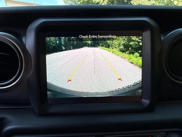 2021 Jeep JL Wrangler - Image 23 of 29