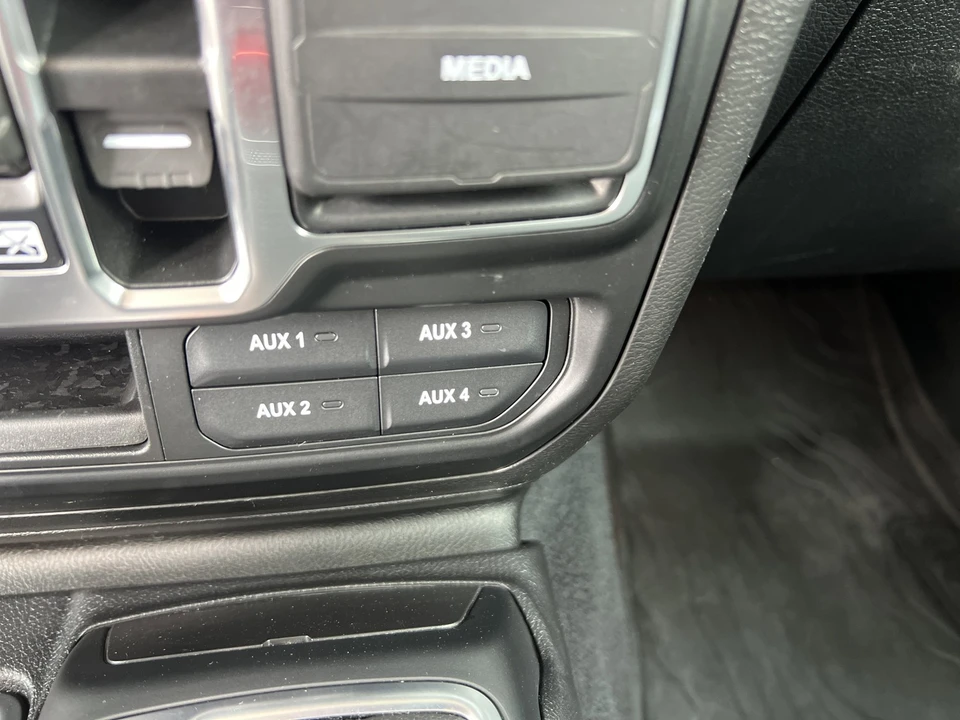 2021 Jeep JL Wrangler - Image 19 of 25