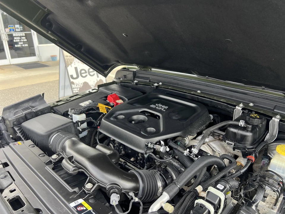 2021 Jeep JL Wrangler - Image 25 of 25