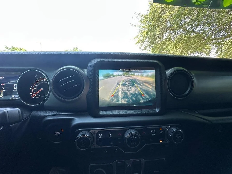 2021 Jeep JL Wrangler - Image 14 of 21