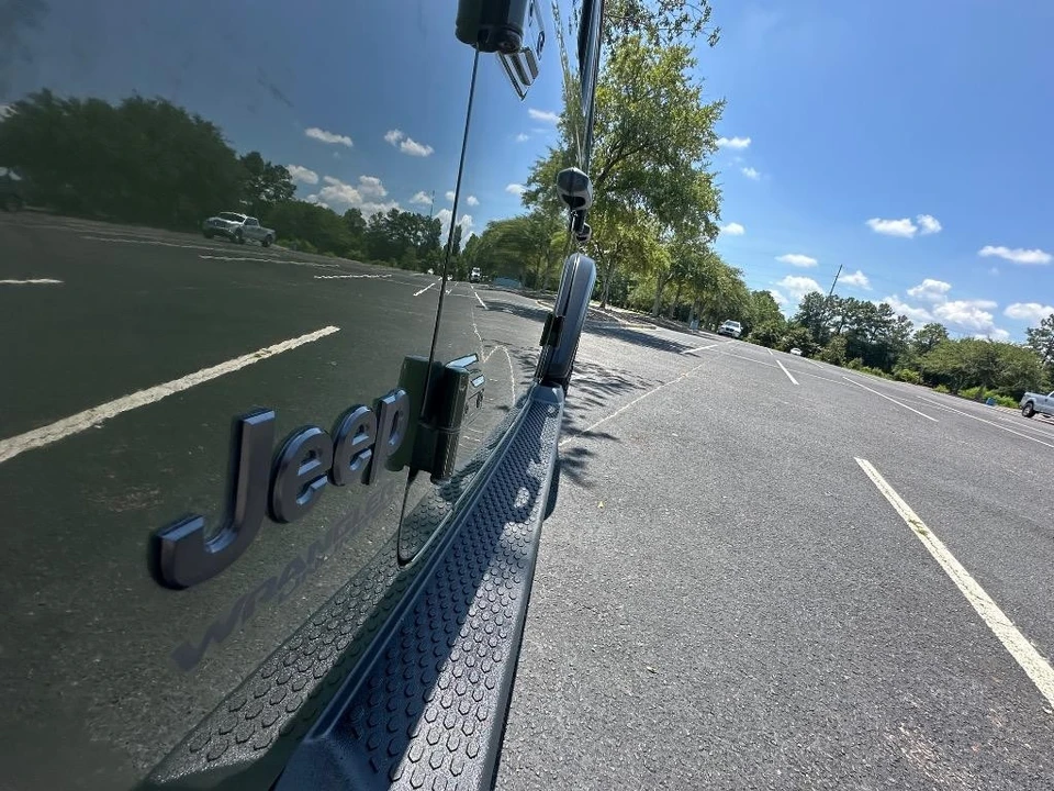 2021 Jeep JL Wrangler - Image 5 of 21