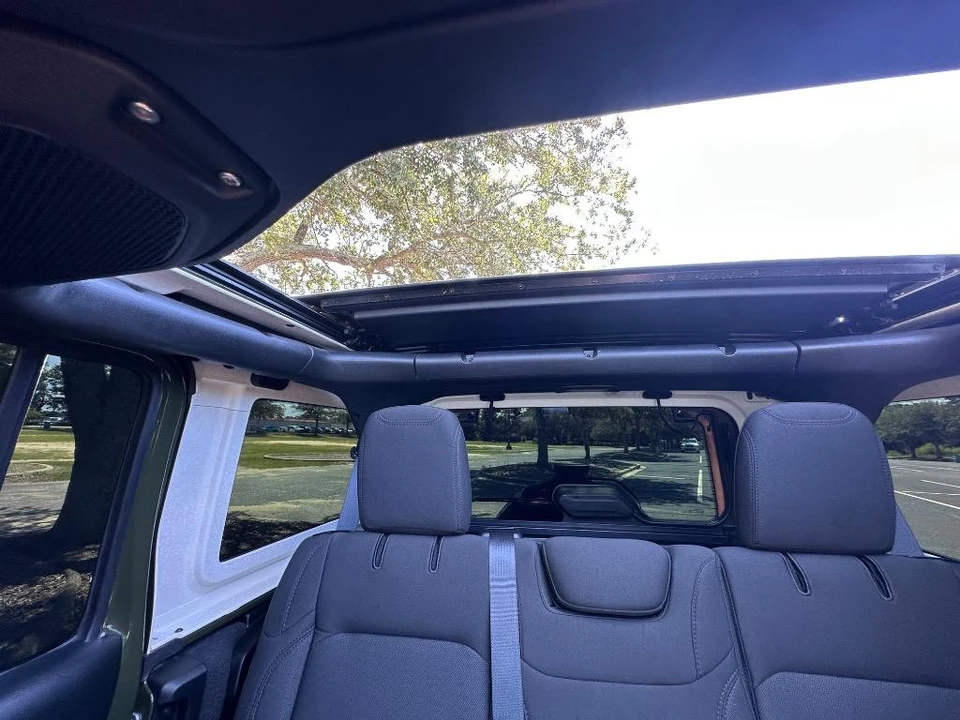 2021 Jeep JL Wrangler - Image 21 of 21