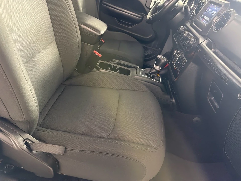 2021 Jeep JL Wrangler - Image 24 of 27