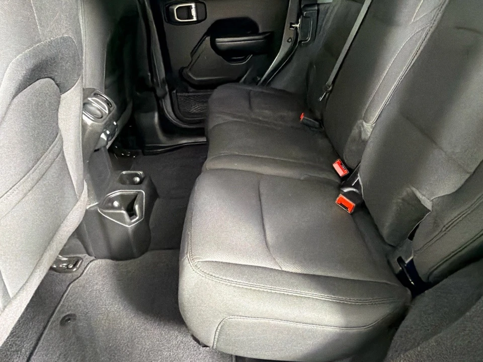 2021 Jeep JL Wrangler - Image 19 of 27