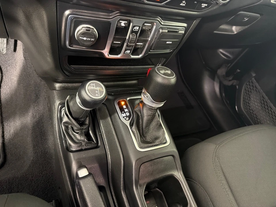 2021 Jeep - Image 19 of 28