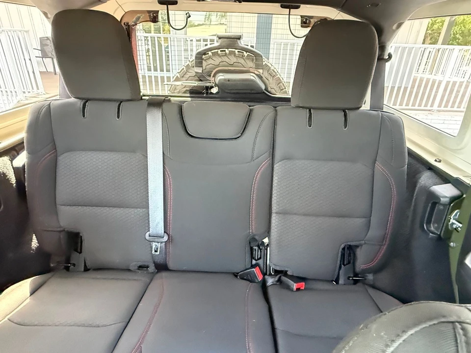 2021 Jeep JL Wrangler - Image 9 of 12