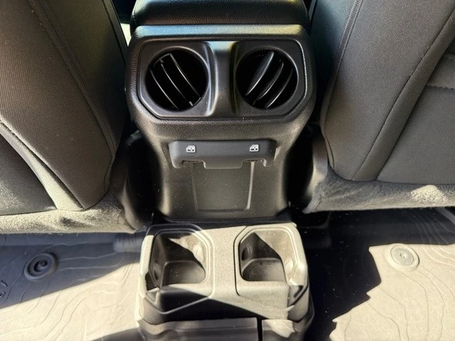 2021 Jeep JL Wrangler - Image 15 of 21