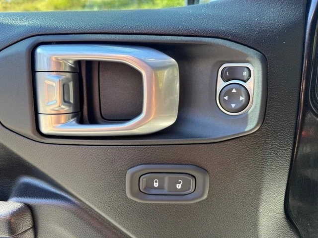2021 Jeep JL Wrangler - Image 12 of 21