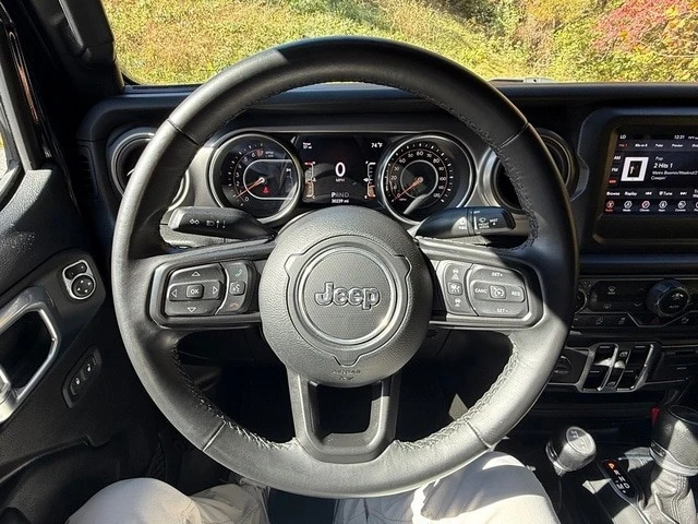 2021 Jeep JL Wrangler - Image 20 of 21