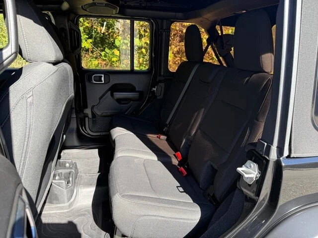 2021 Jeep JL Wrangler - Image 14 of 21
