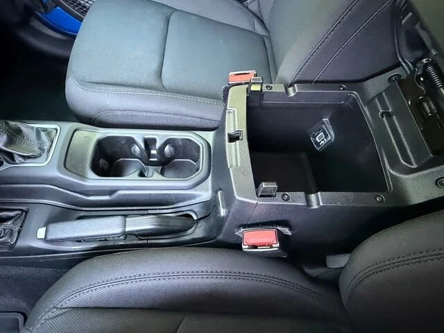 2021 Jeep JL Wrangler - Image 27 of 29