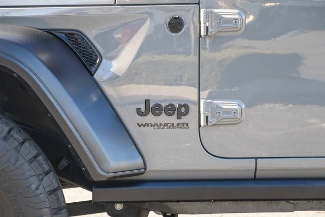 2021 Jeep JL Wrangler - Image 10 of 12