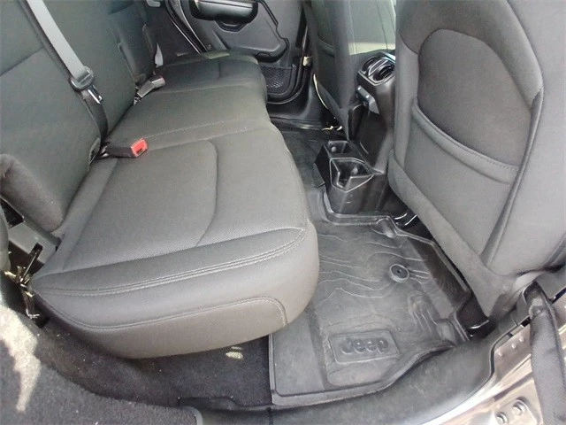 2021 Jeep JL Wrangler - Image 19 of 21