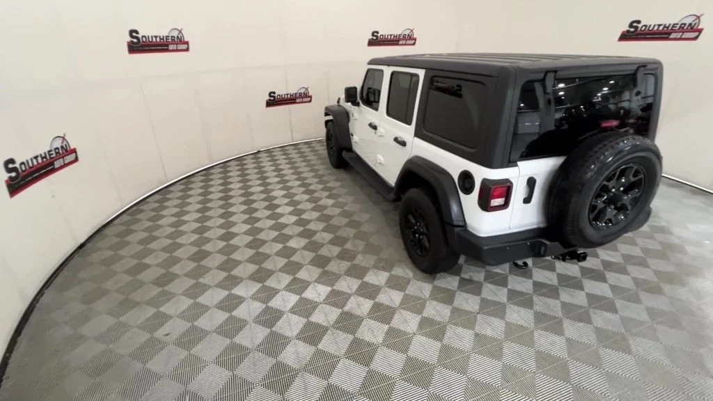 2021 Jeep JL Wrangler - Image 7 of 12