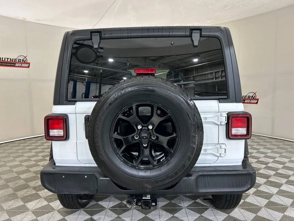 2021 Jeep JL Wrangler - Image 5 of 12