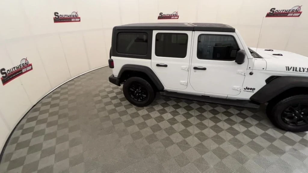 2021 Jeep JL Wrangler - Image 10 of 12