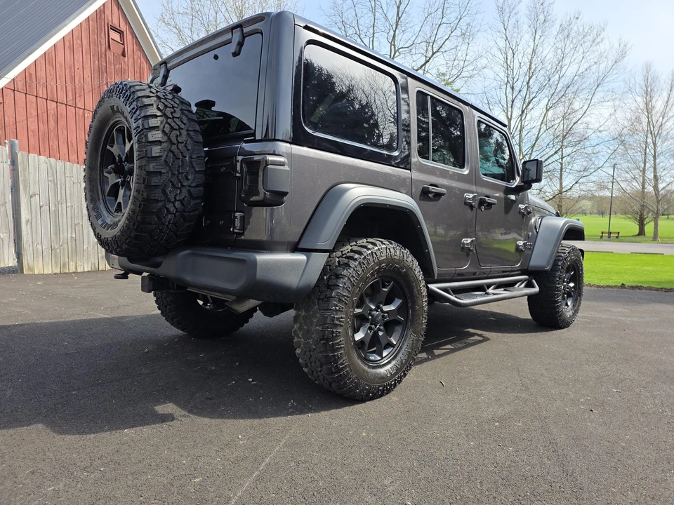 2021 Jeep JL Wrangler - Image 24 of 31