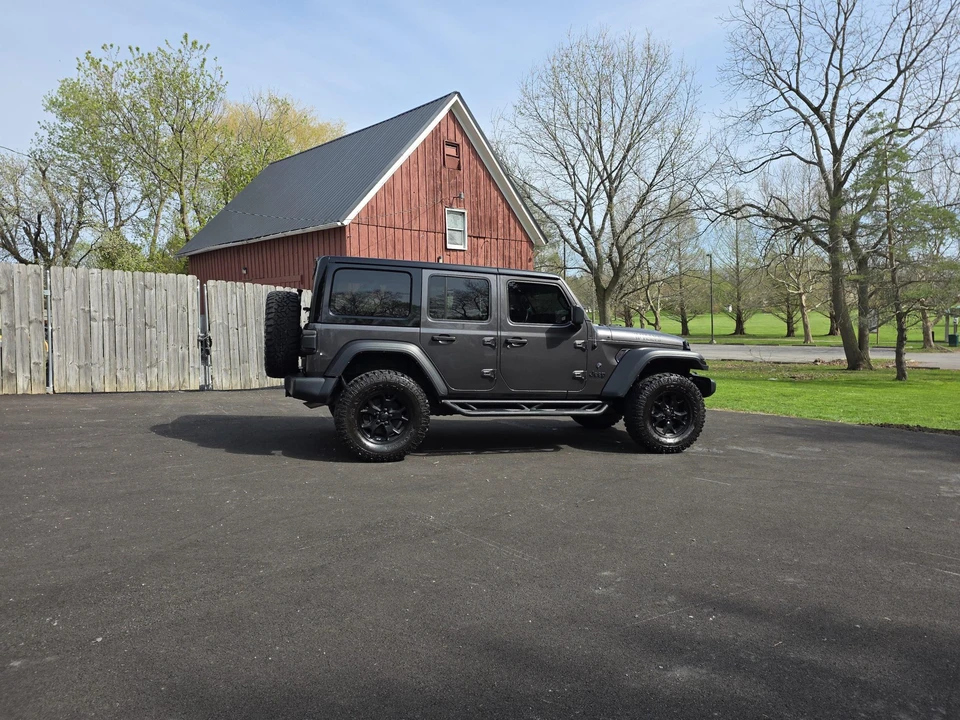 2021 Jeep JL Wrangler - Image 28 of 31