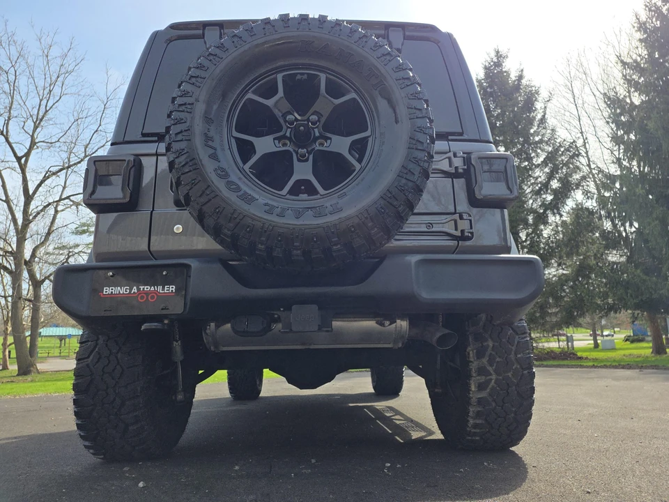 2021 Jeep JL Wrangler - Image 18 of 31