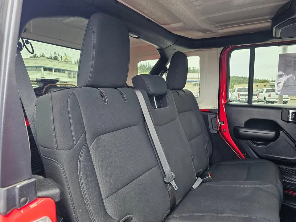 2021 Jeep JL Wrangler - Image 13 of 20