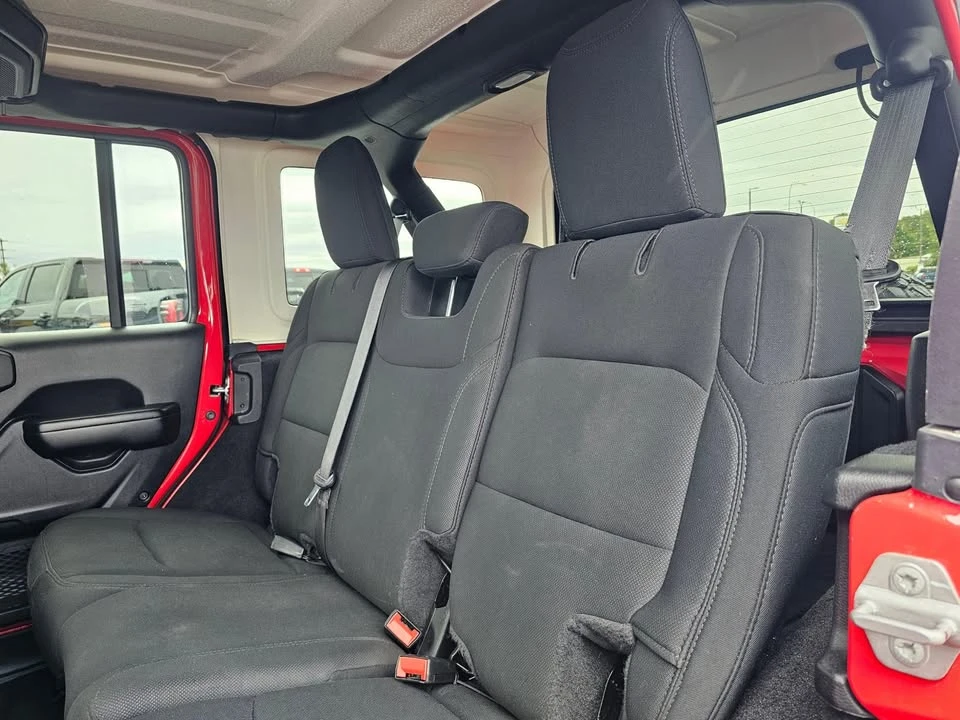 2021 Jeep JL Wrangler - Image 17 of 20