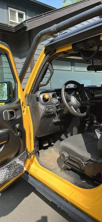 2021 Jeep JL Wrangler - Image 3 of 3