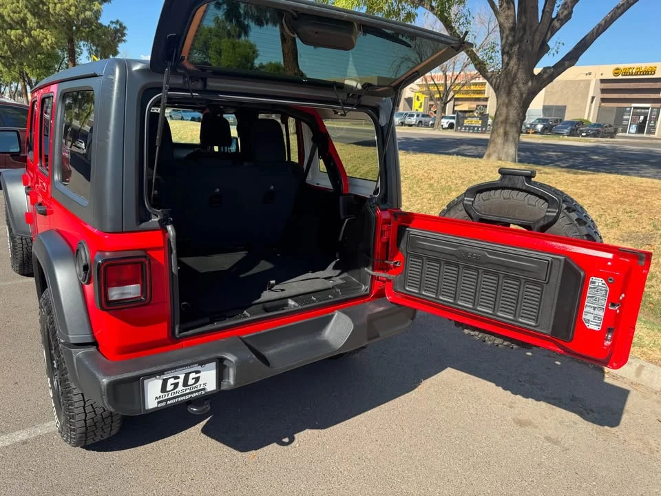 2021 Jeep JL Wrangler - Image 8 of 20