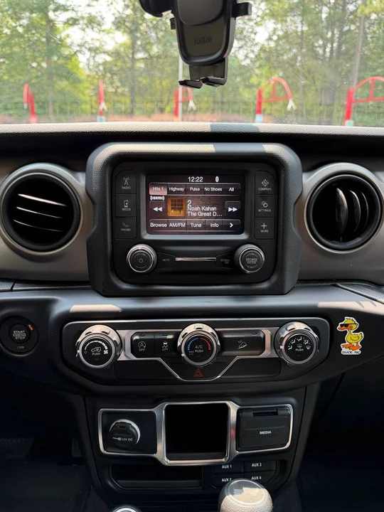 2021 Jeep JL Wrangler - Image 4 of 5