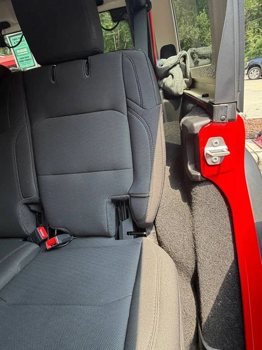 2021 Jeep JL Wrangler - Image 3 of 5