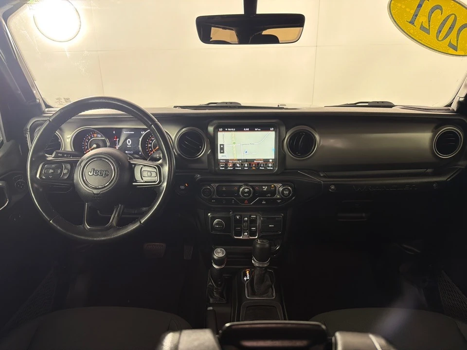 2021 Jeep JL Wrangler - Image 27 of 28