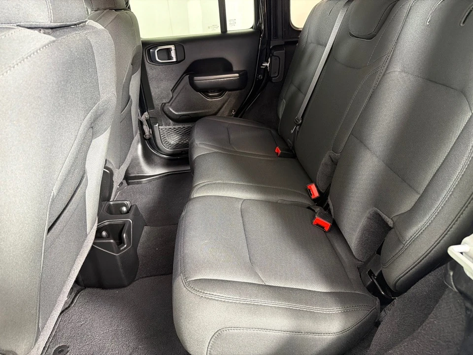 2021 Jeep JL Wrangler - Image 20 of 28