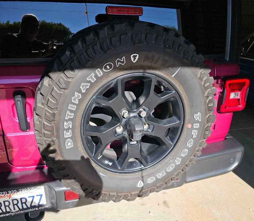 2021 Jeep JL Wrangler - Image 14 of 31