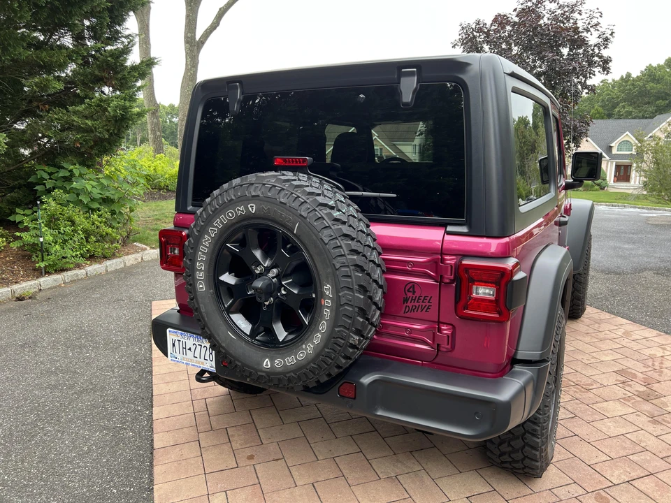 2021 Jeep JL Wrangler - Image 24 of 31