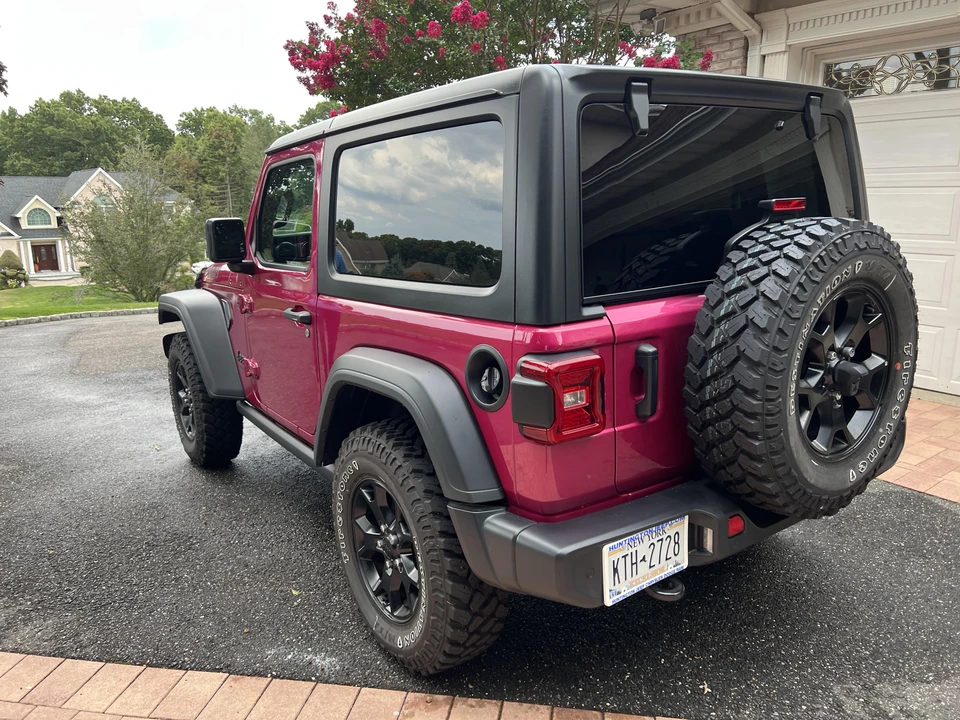 2021 Jeep JL Wrangler - Image 18 of 31