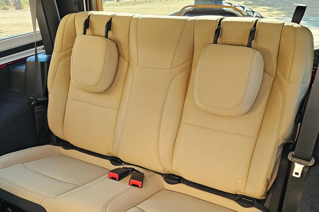 2021 Jeep JL Wrangler - Image 23 of 31