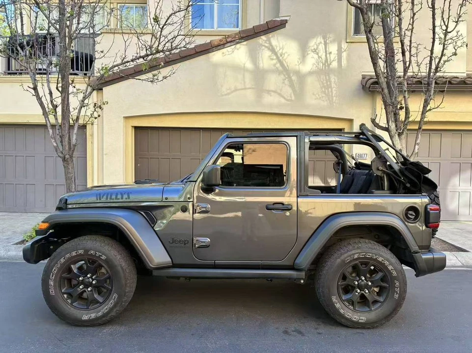 2021 Jeep JL Wrangler - Image 2 of 10