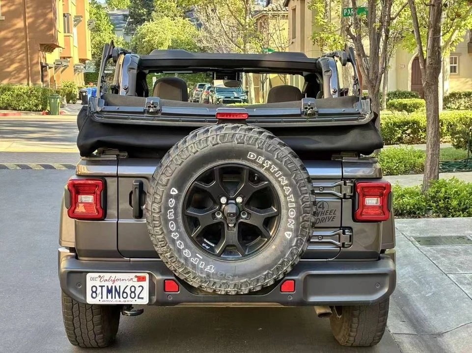 2021 Jeep JL Wrangler - Image 4 of 10