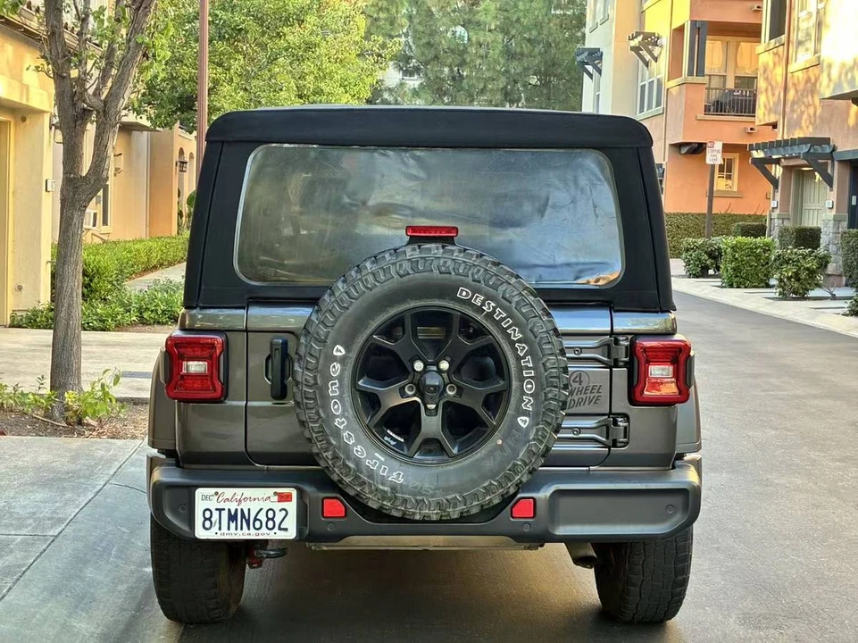2021 Jeep JL Wrangler - Image 5 of 10